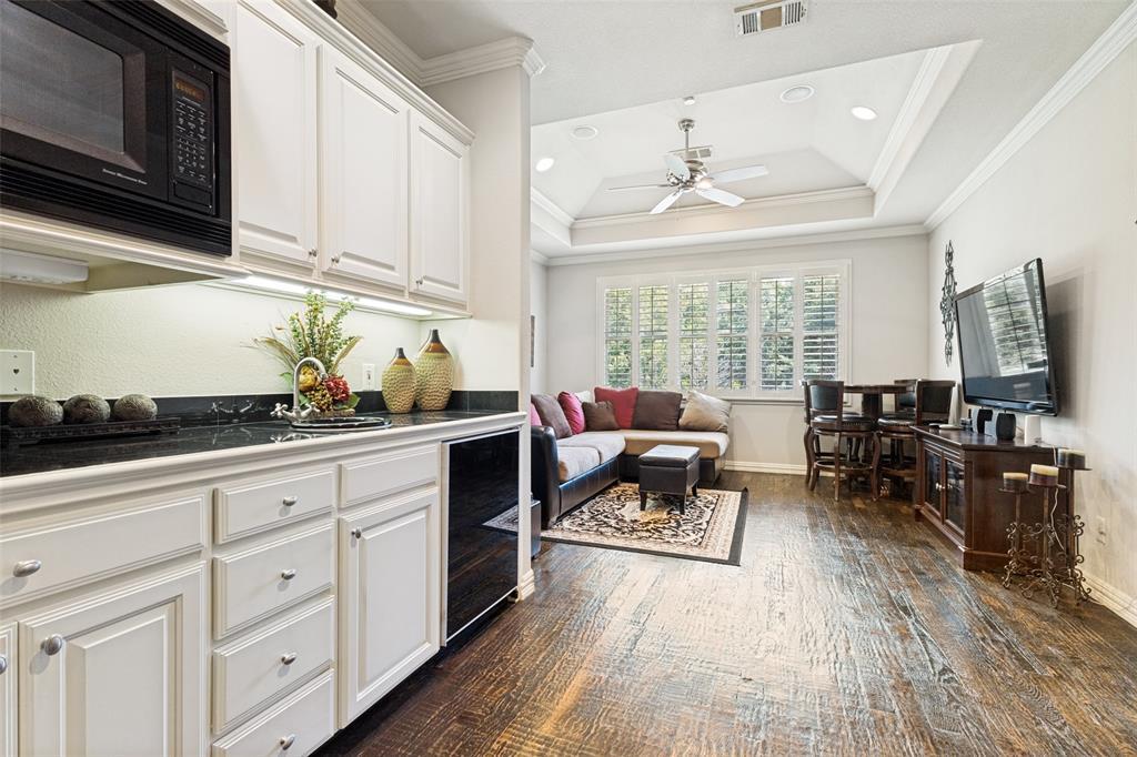 Fair Oaks Drive, Westlake real photo 5
