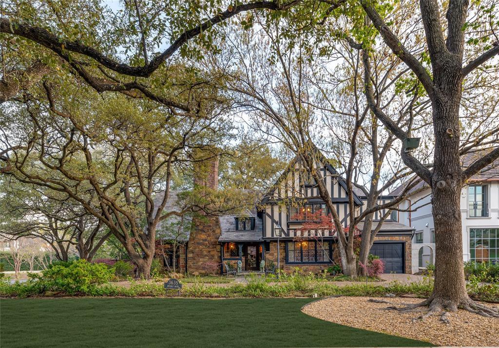 Highland Park Cottage real photo 1